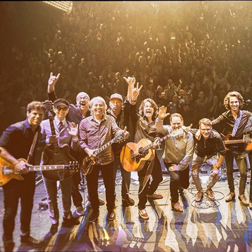 Jaap Kwakman speelt mee tijdens Six Strings XL Concert