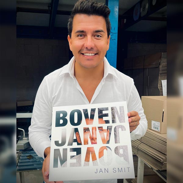Jan Smit komt na 4 jaar met nieuw album: Boven Jan!