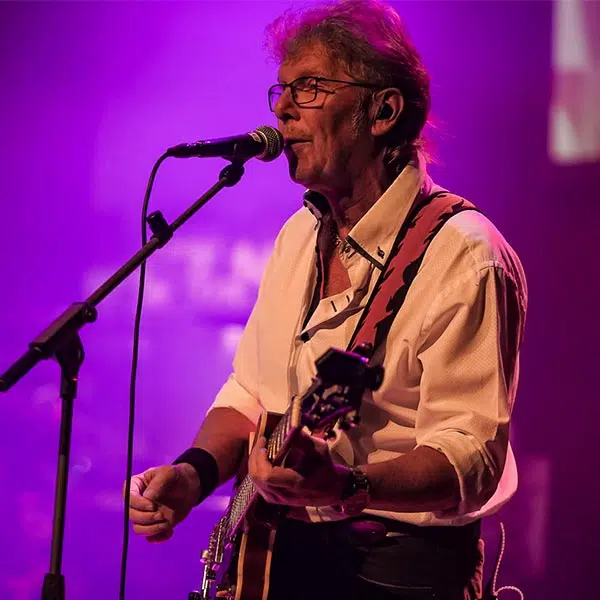 Kees Plat verlaat Tribute to the Cats Band